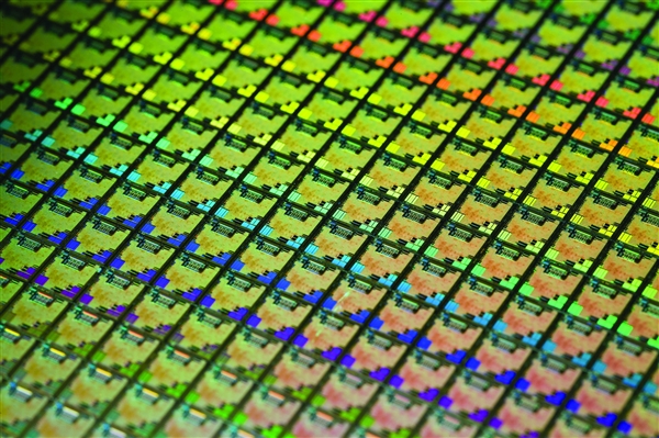 掌握EUV光刻核心技術：日本自研2nm越來越穩(wěn)了