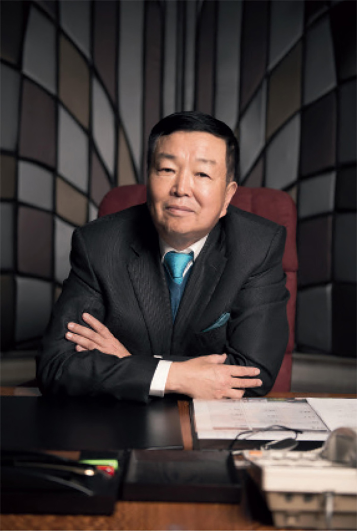 嚴彬