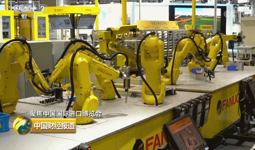 40秒完成車(chē)身拼接 這樣的機(jī)器人簡(jiǎn)直太炫酷